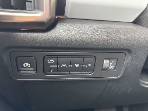 Used 2025 GMC Hummer EV 3X AWD/4WD image 25