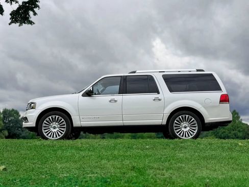 Used 2015 Lincoln Navigator L 4WD w/ Equipment Group 101A Reserve image 38
