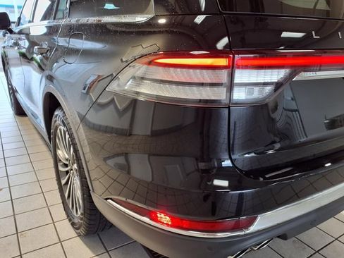 Used 2022 Lincoln Aviator Reserve w/ Elements Package Plus AWD/4WD image 21