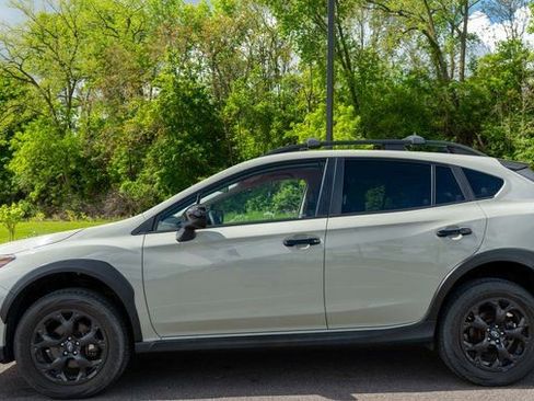 Used 2023 Subaru Crosstrek 2.0i Premium w/ Special Edition AWD/4WD image 9