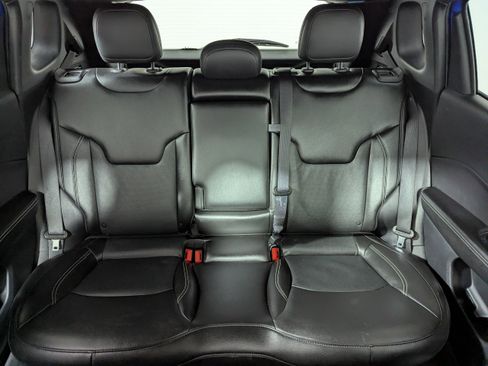 Used 2021 Jeep Compass Latitude FWD image 13