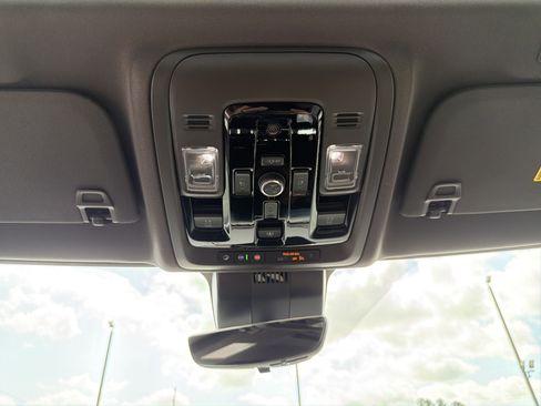 New 2026 GMC Yukon XL Elevation w/ Elevation Premium Package AWD/4WD image 32