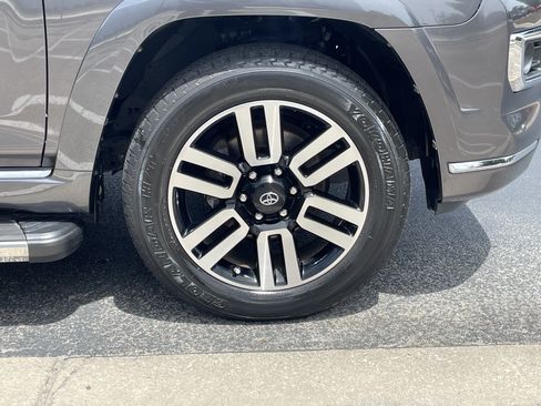 Used 2018 Toyota 4Runner Limited AWD/4WD image 12