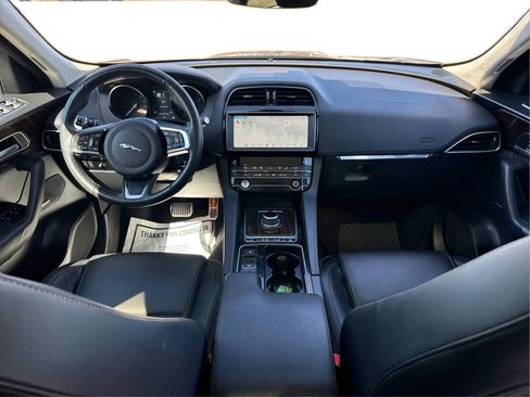 Used 2019 Jaguar F-PACE Prestige AWD/4WD image 31