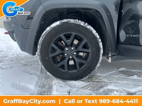 Used 2016 Jeep Cherokee Trailhawk w/ Leather Interior Group image 26