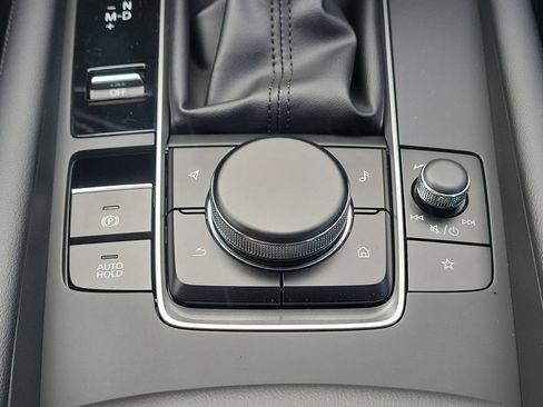 New 2026 MAZDA MAZDA3 2.5 S Sedan w/ Preferred Pkg image 30