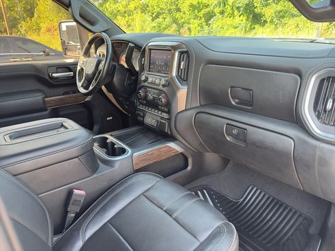 Used 2020 Chevrolet Silverado 3500 High Country AWD/4WD image 10