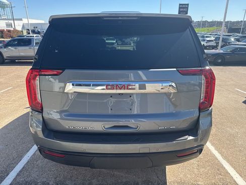 Used 2022 GMC Yukon SLE w/ Gmc Pro Safety Plus Package image 4