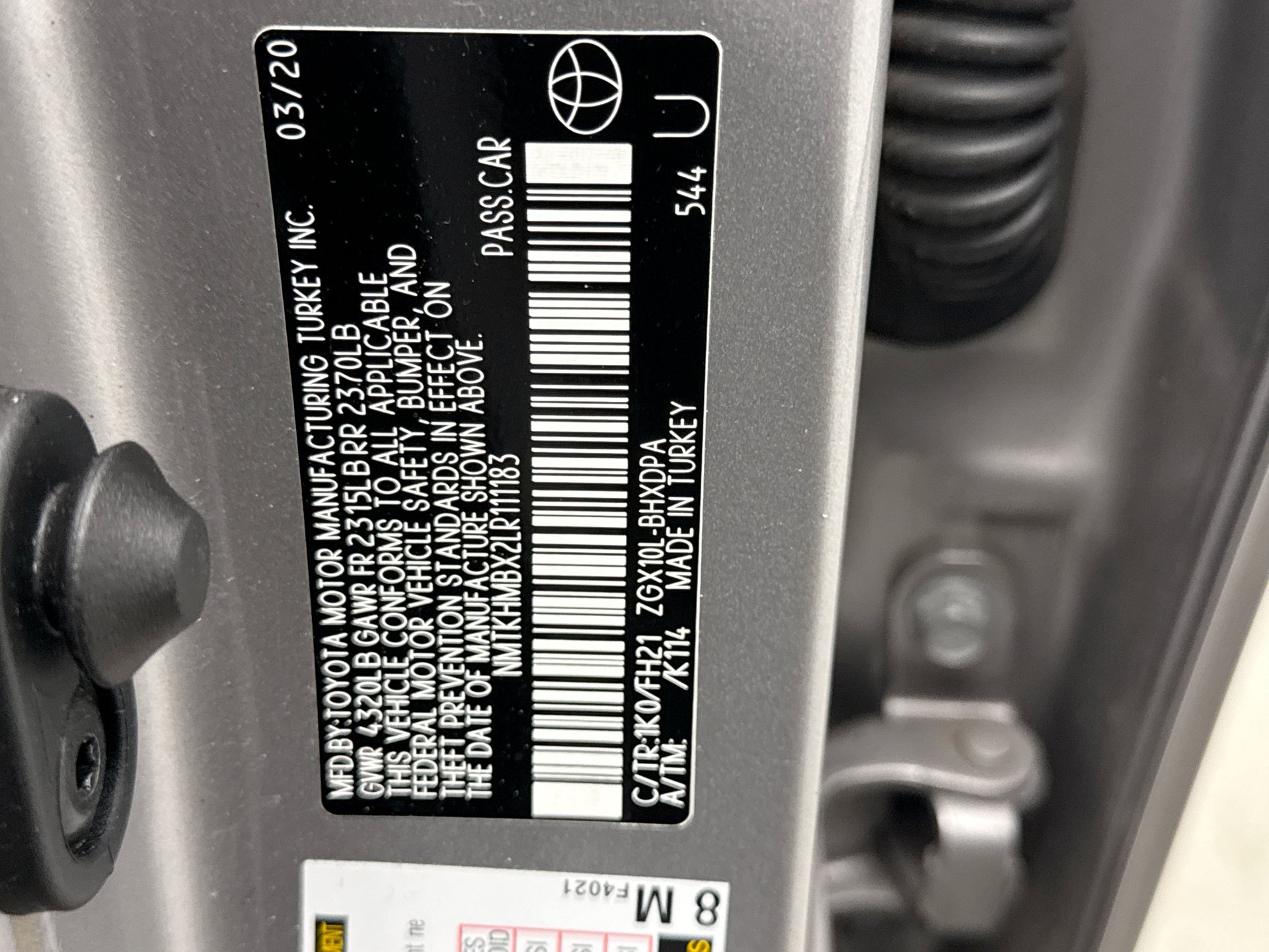 Used 2020 Toyota C-HR LE FWD image 21
