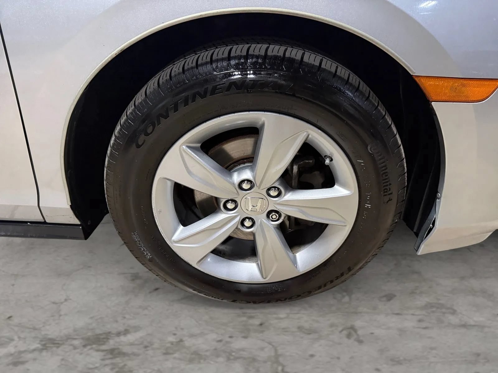 Used 2018 Honda Odyssey EX-L image 46
