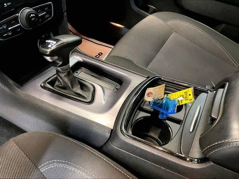 Used 2018 Dodge Charger SXT w/ Blacktop Package RWD image 20