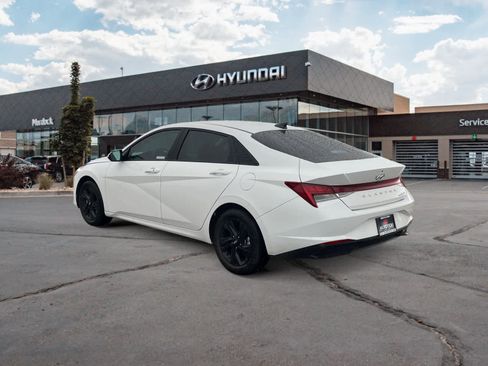 Certified 2023 Hyundai Elantra Blue image 3