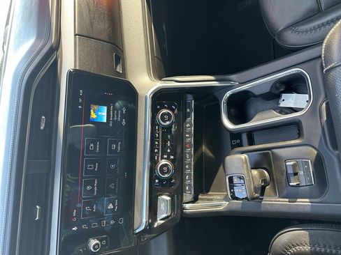 Used 2024 GMC Sierra 1500 Denali w/ Technology Package AWD/4WD image 22