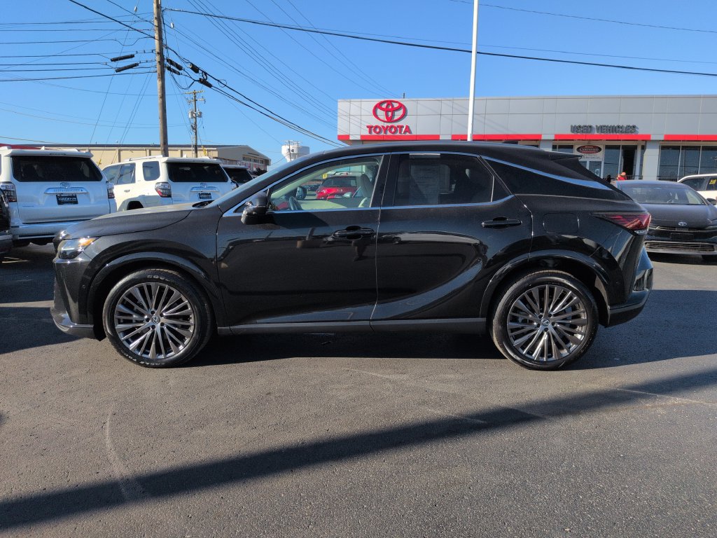 Used 2024 Lexus RX 350h w/ Convenience Package AWD/4WD image 2