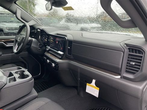 New 2026 GMC Sierra 1500 Elevation image 28