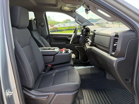 Used 2026 Chevrolet Silverado 1500 RST AWD/4WD image 26