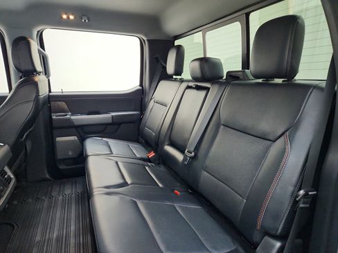 Used 2023 Ford F250 Lariat w/ Sport Appearance Package AWD/4WD image 26