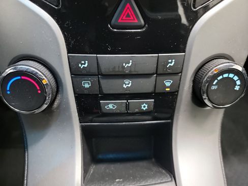 Used 2016 Chevrolet Cruze LT image 21