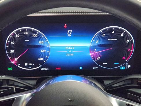Used 2023 Mercedes-Benz GLC 300 image 15