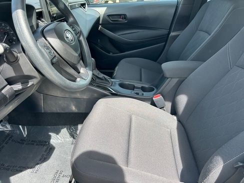 Used 2025 Toyota Corolla LE image 11
