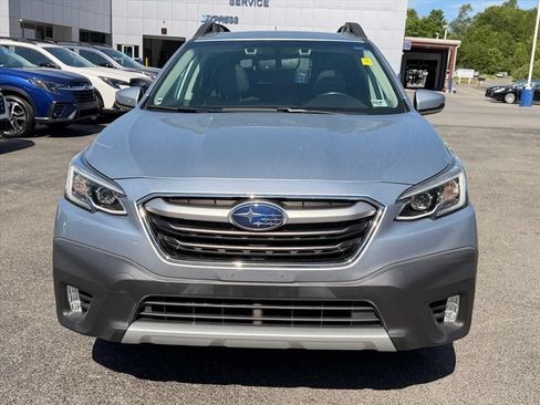 Used 2020 Subaru Outback Limited w/ Popular Package #2 AWD/4WD image 17