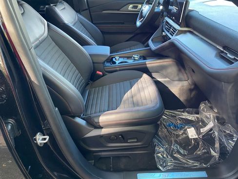 New 2026 Ford Explorer ST-Line w/ ST-Line Street Pack image 21