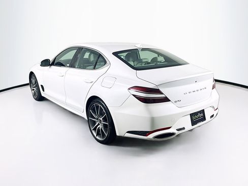 Used 2024 Genesis G70 2.5T image 5