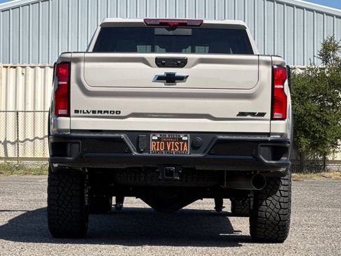 New 2026 Chevrolet Silverado 2500 ZR2 w/ LPO, Dark Essentials Package AWD/4WD image 5