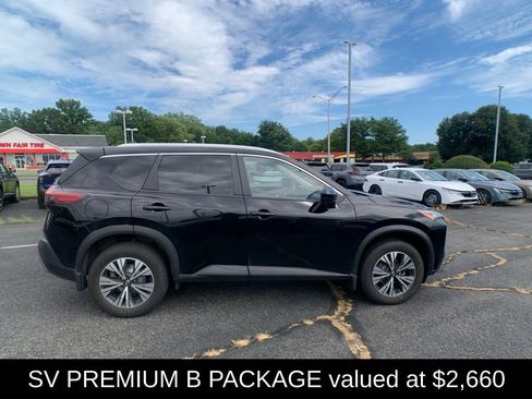 Used 2023 Nissan Rogue SV w/ SV Premium B Package AWD/4WD image 2