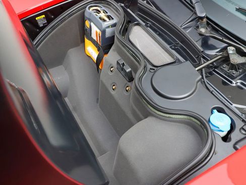 Used 2006 Ford GT RWD image 52