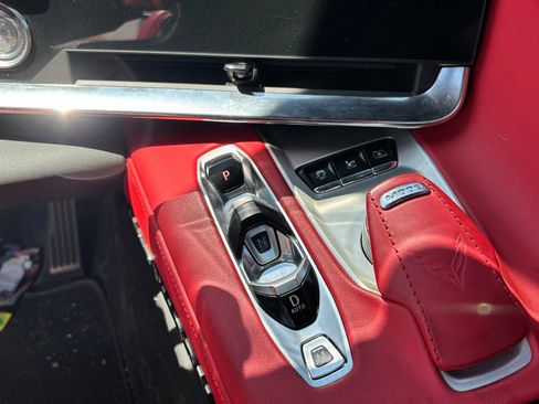 Used 2020 Chevrolet Corvette Stingray Preferred Conv w/ 2LT Preferred Equipment Group RWD image 11