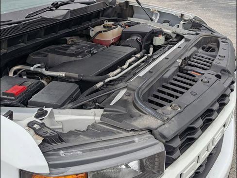 Used 2022 Chevrolet Silverado 1500 Custom image 24