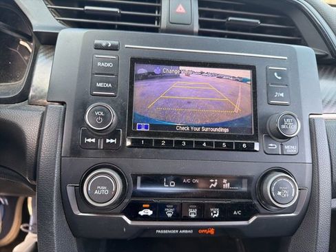 Used 2018 Honda Civic Sport image 21