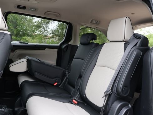 New 2026 Honda Odyssey Elite image 16