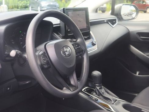 Used 2024 Toyota Corolla LE FWD image 6