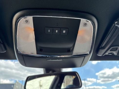 Used 2023 Dodge Charger GT image 21