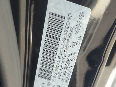 Used 2019 RAM 1500 Laramie image 30