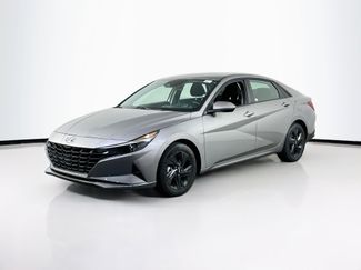 Used 2023 Hyundai Elantra SEL FWD video 1