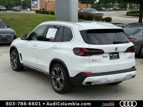 Used 2024 BMW X5 xDrive40i w/ Premium Package AWD/4WD image 11