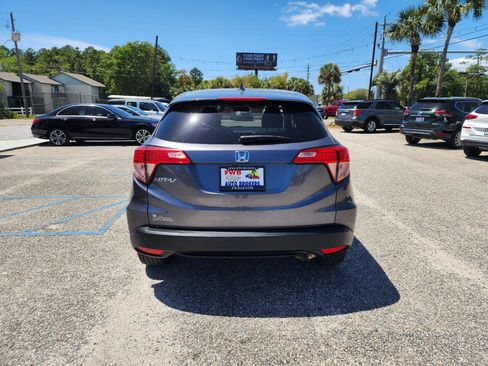 Used 2016 Honda HR-V EX image 4