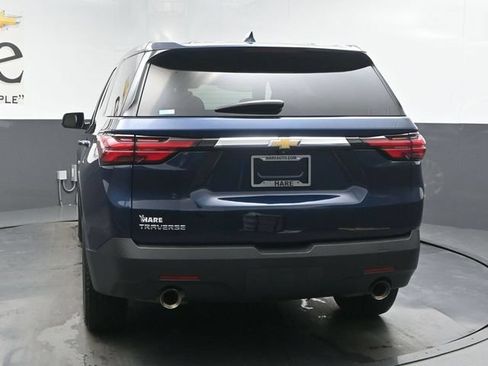 Used 2022 Chevrolet Traverse LS FWD image 37