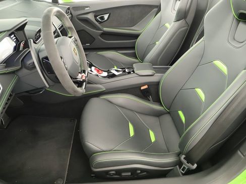 Used 2022 Lamborghini Huracan EVO RWD image 20