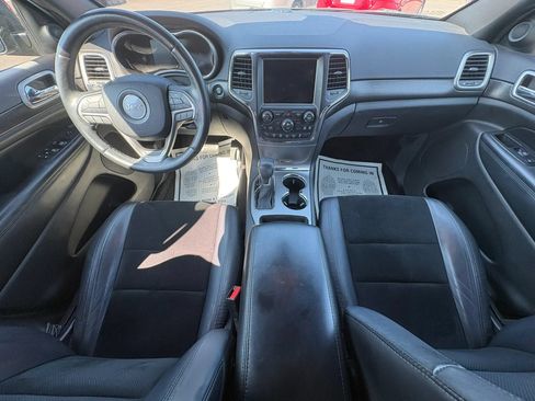 Used 2018 Jeep Grand Cherokee Altitude AWD/4WD image 37