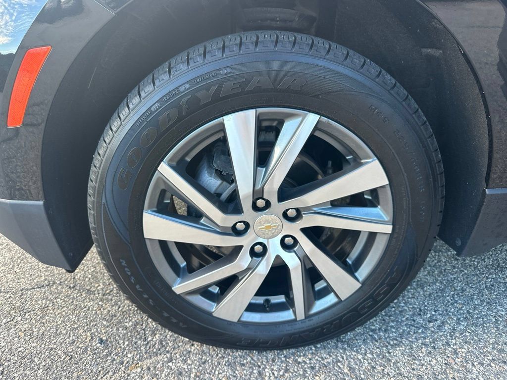 Used 2024 Chevrolet Equinox Premier AWD/4WD image 36