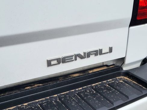 Used 2016 GMC Sierra 3500 Denali w/ Duramax Plus Package AWD/4WD image 9