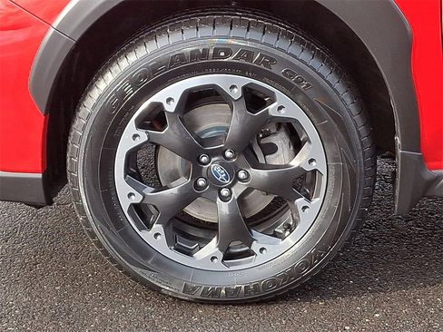 Used 2023 Subaru Crosstrek 2.0i Premium image 8