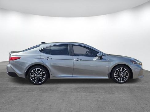 Used 2025 Toyota Camry XLE w/ Premium Package FWD image 3