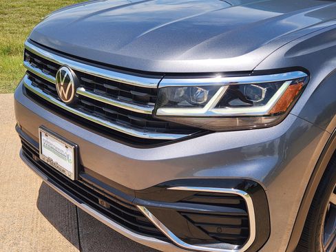 Used 2022 Volkswagen Atlas SEL R-Line AWD/4WD image 10