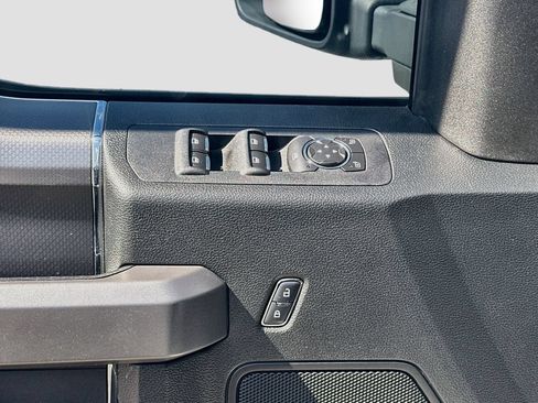 Used 2016 Ford F150 XLT w/ Equipment Group 301A Mid AWD/4WD image 18