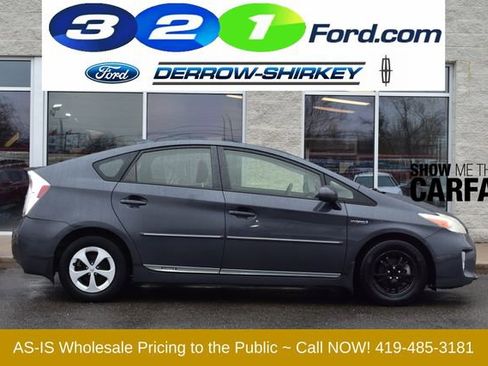 Used 2012 Toyota Prius Two w/ Preferred Accessory Pkg image 3